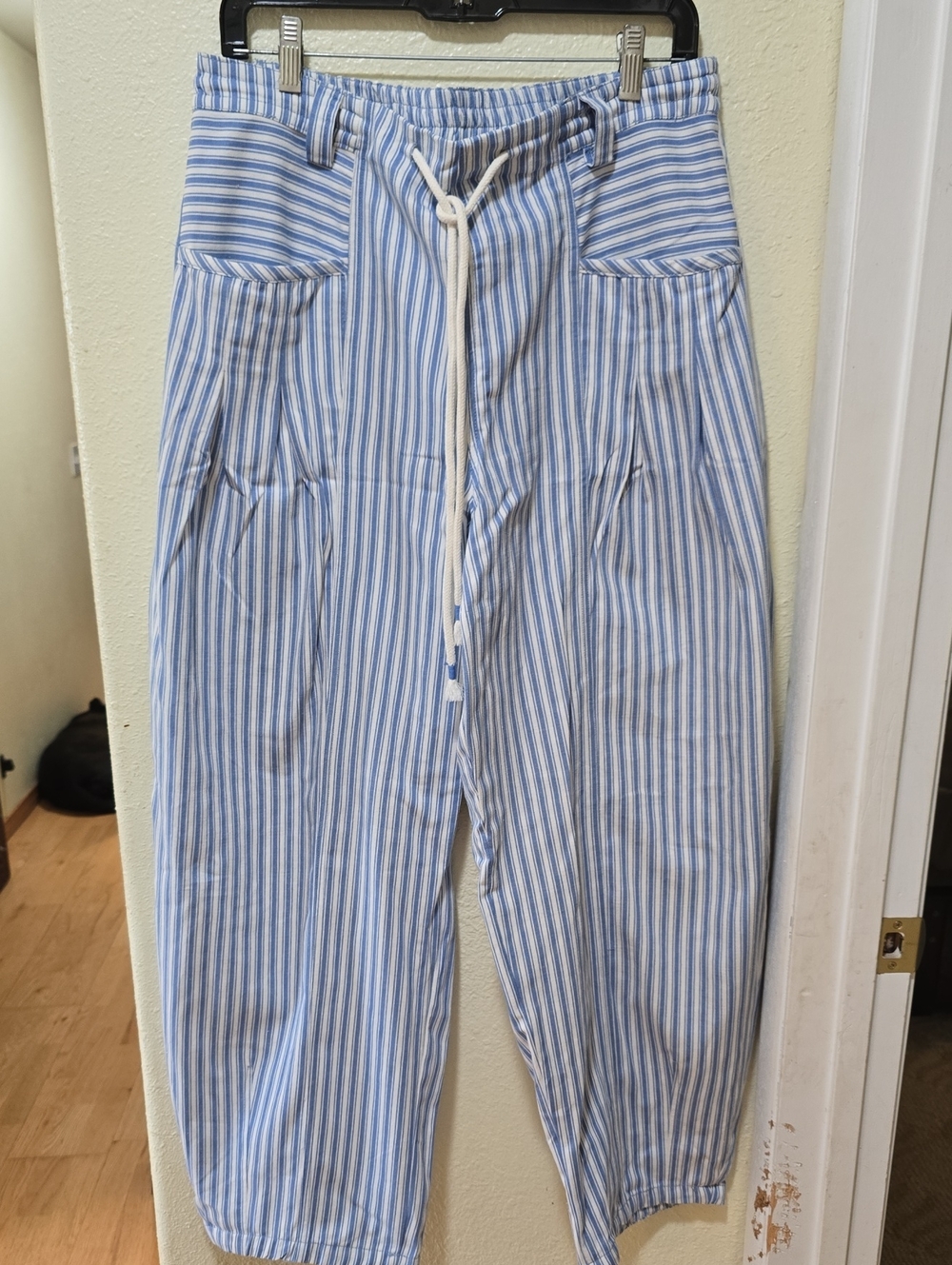 Very Jean Blue & White Striped Drawstring Women’s Pants